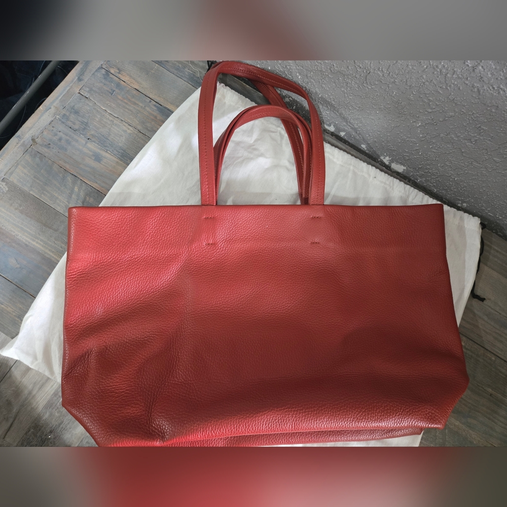 Cuyana Classic Easy Tote - Picture 4 of 9